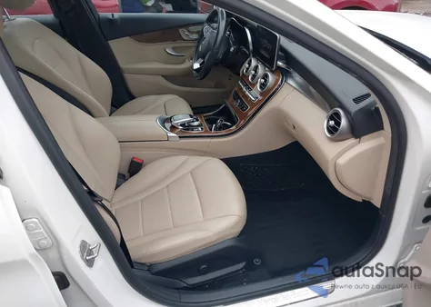 2015 Mercedes-Benz C 300 4Matic/Luxury 4Matic/Sport 4Matic from USA, damaged, VIN 55SWF4KB1FU025139